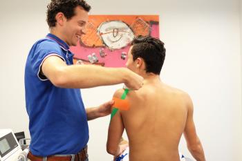 Medical-taping-Apeldoorn-schouder